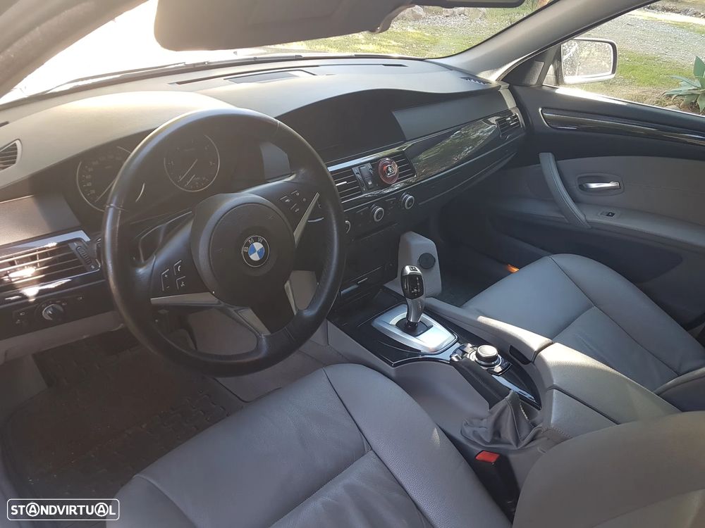 BMW 520 dA Executive - 9