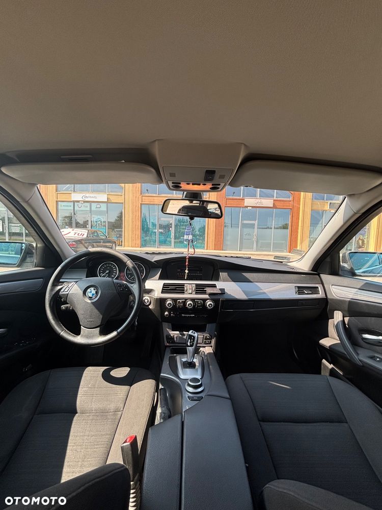 BMW Seria 5 520d - 12