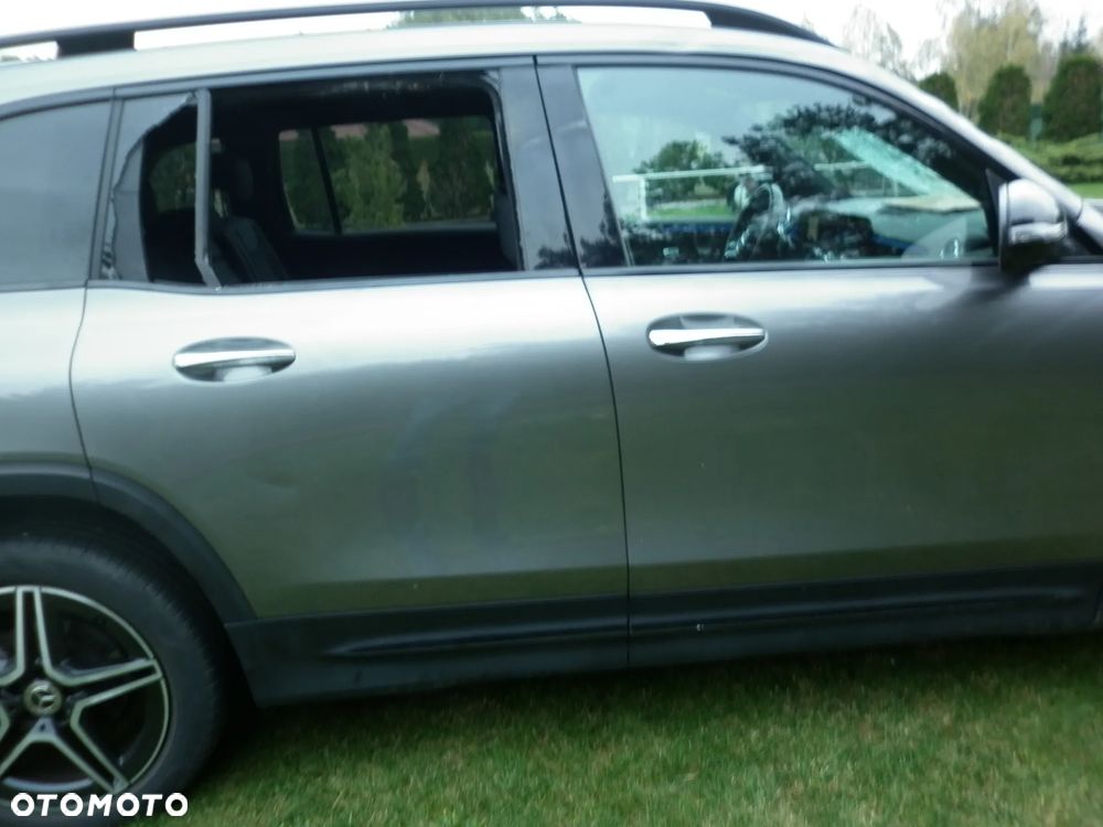 Mercedes-Benz GLB - 19