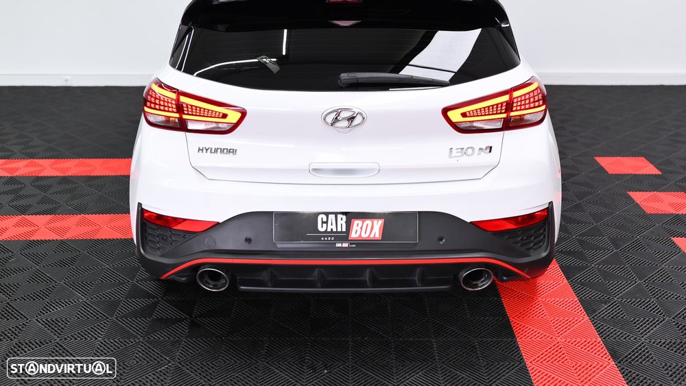 Hyundai i30 N 2.0 T-GDi Pack Performance 8DCT - 33