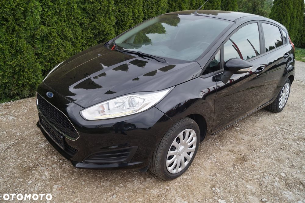 Ford Fiesta 1.0 Champions Edition - 10