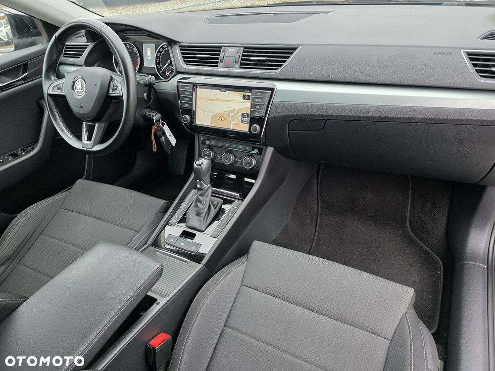 Skoda Superb 2.0 TDI SCR 4x4 Ambition DSG - 27