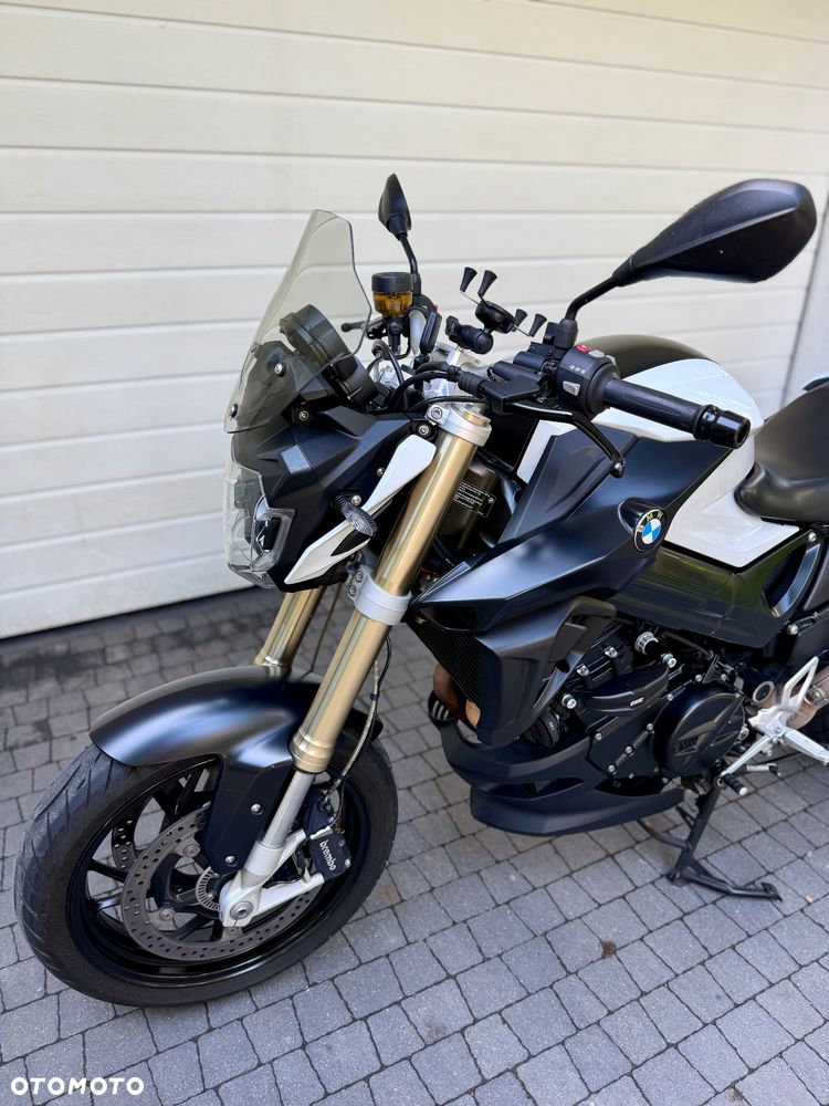 BMW F - 15
