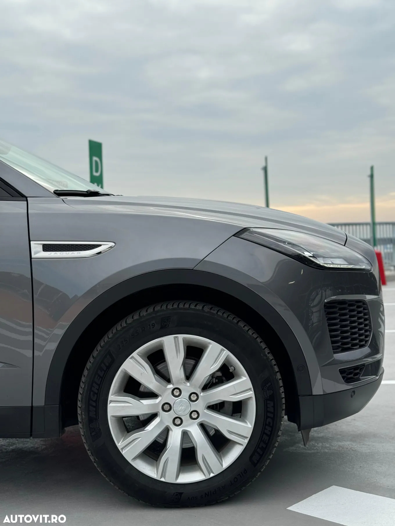 Jaguar E-Pace D150 AWD SE - 11