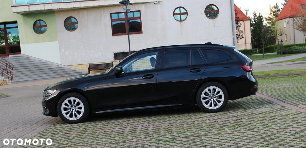 BMW Seria 3 318d Touring Advantage - 8
