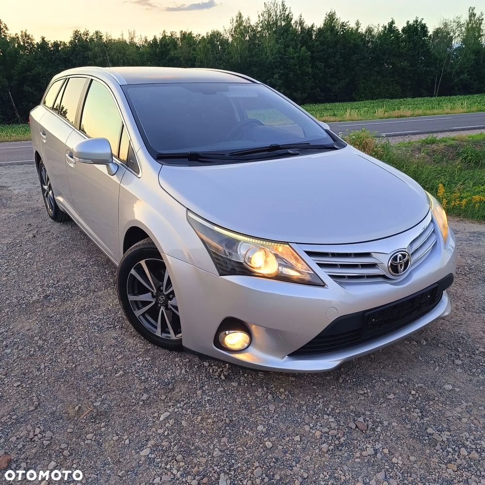 Toyota Avensis 2.0 D-4D Comfort - 2
