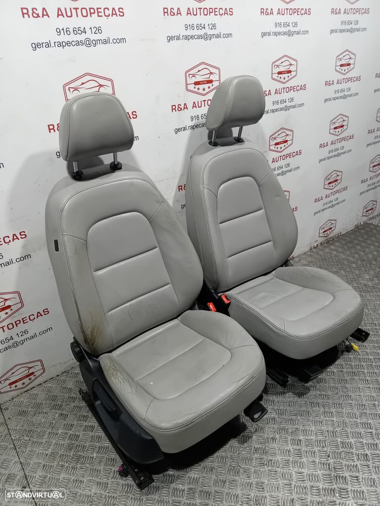 Conjunto de Bancos Audi A4 B8 em Pele Originais - 12