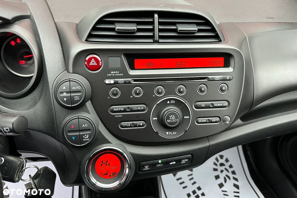 Honda Jazz 1.4 i-VTEC S - 25