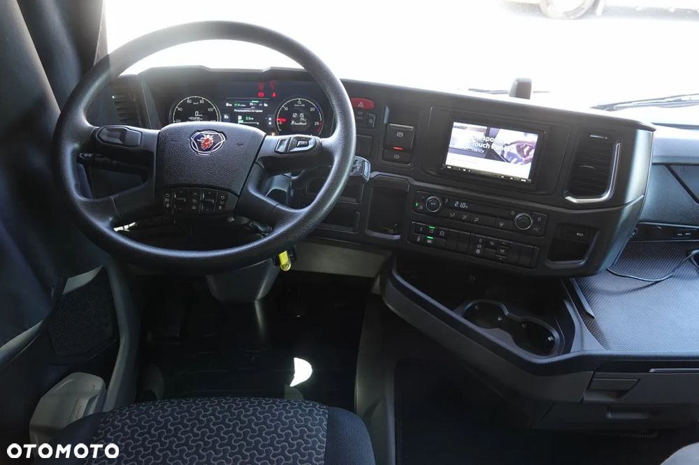Scania R 450 / RETARDER / ZBIORNIKI 1 400 L / EURO 6 - 28