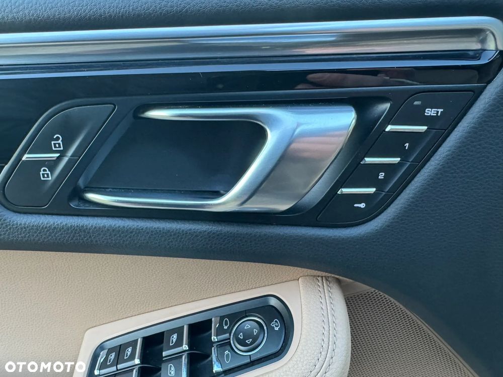 Porsche Macan PDK - 34