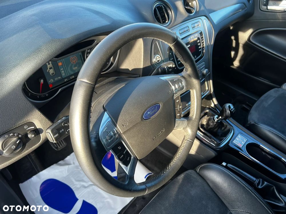 Ford Mondeo SW 2.0 TDCi Titanium X - 13