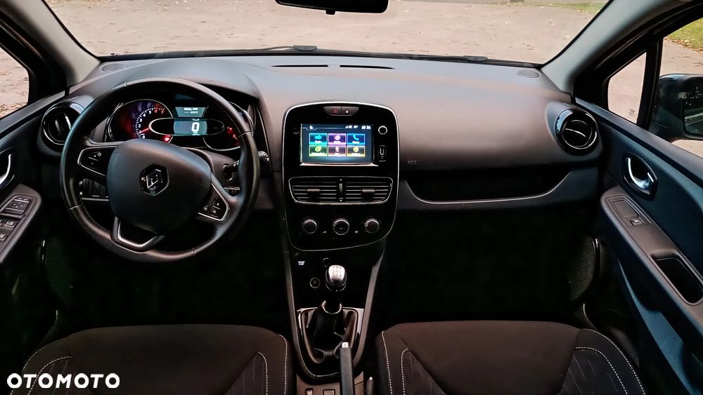 Renault Clio - 15