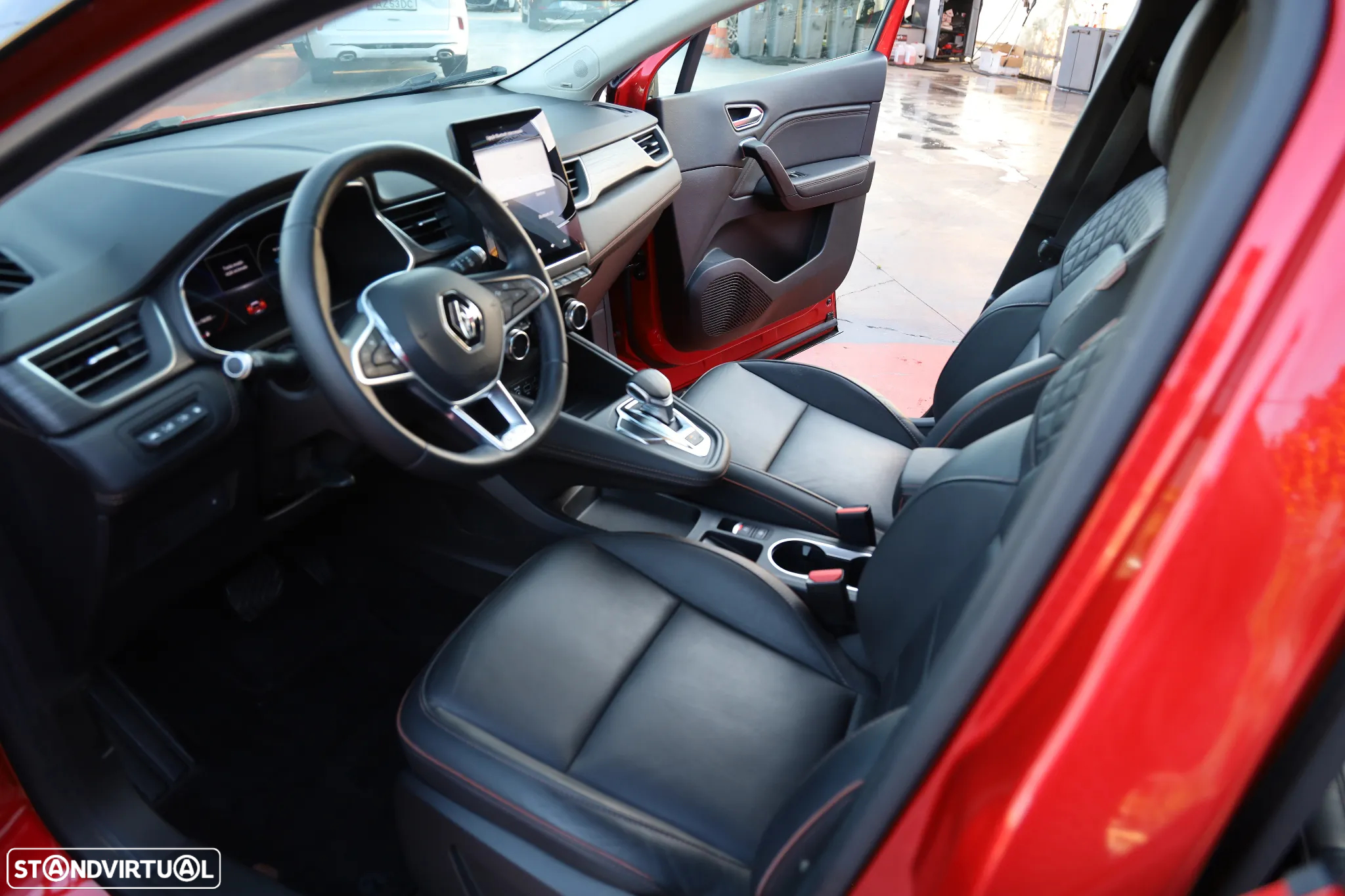 Renault Captur 1.6 E-Tech Plug-In Initiale Paris - 17