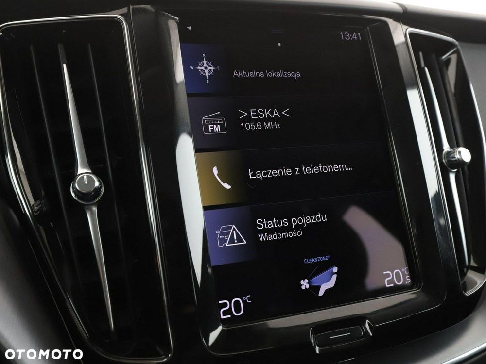 Volvo XC 60 B4 D AWD Momentum - 24