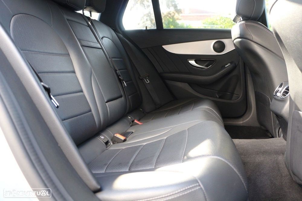 Mercedes-Benz C 300 de AMG Line - 25