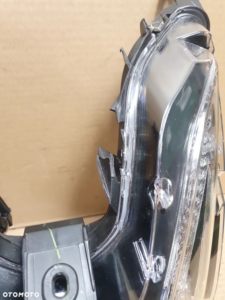 Yamaha Tricity 125 reflektor lampa przód przednia uszkodzona - 5