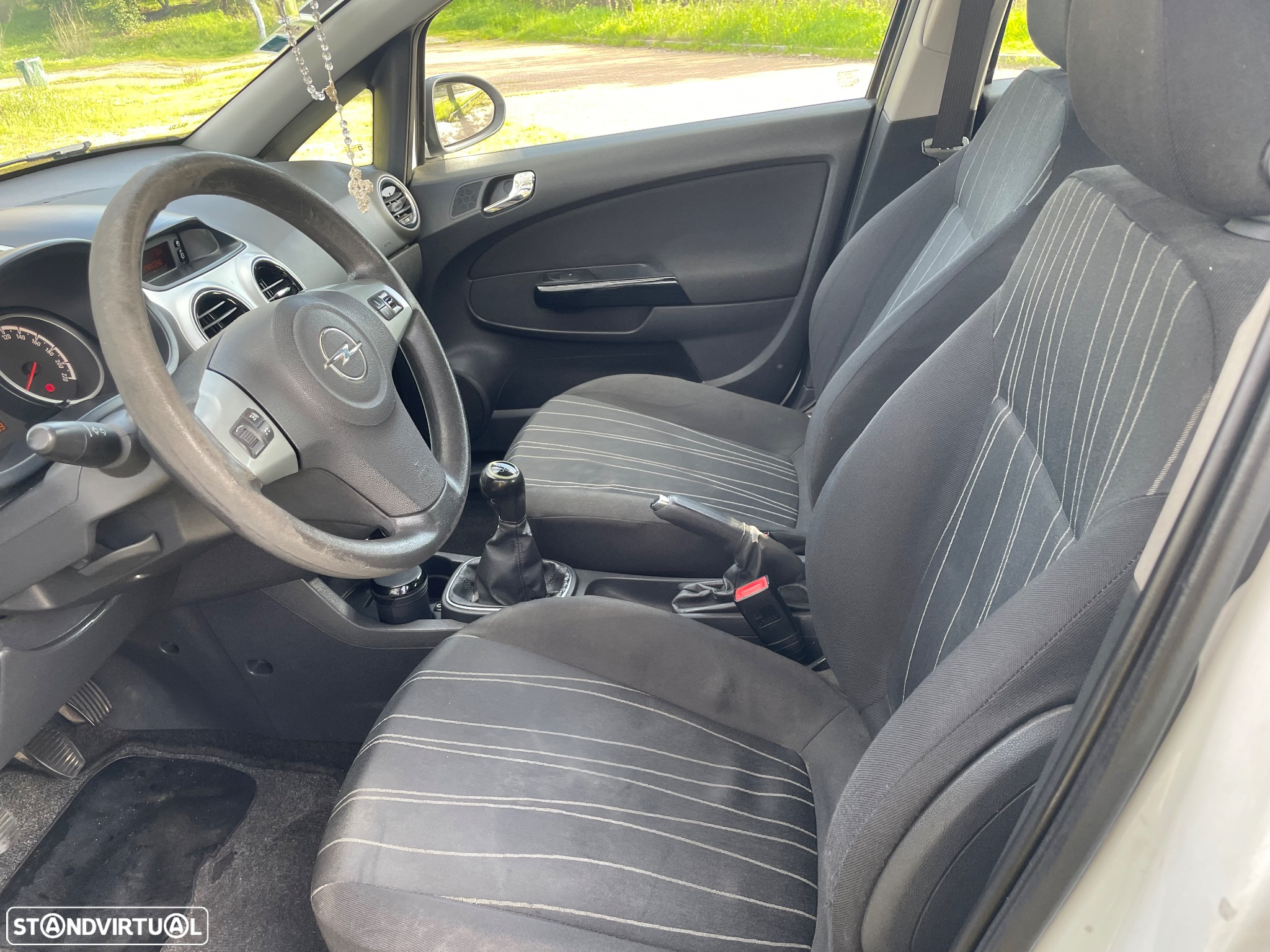 Opel Corsa 1.3 CDTi Enjoy EcoFLEX - 13