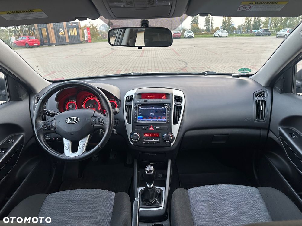 Kia Ceed 1.4 Comfort + - 12