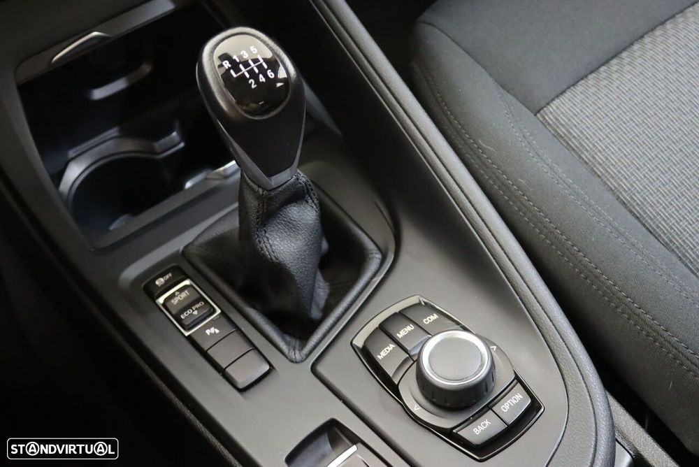 BMW X1 16 d sDrive Advantage - 27