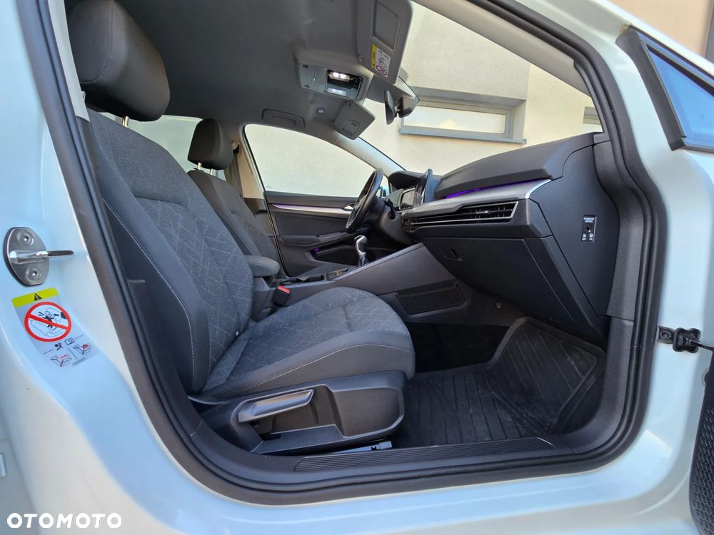 Volkswagen Golf - 25