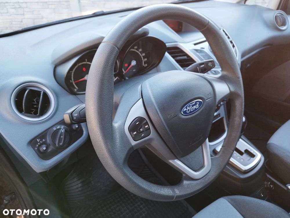 Ford Fiesta 1.4 Autom Trend - 15