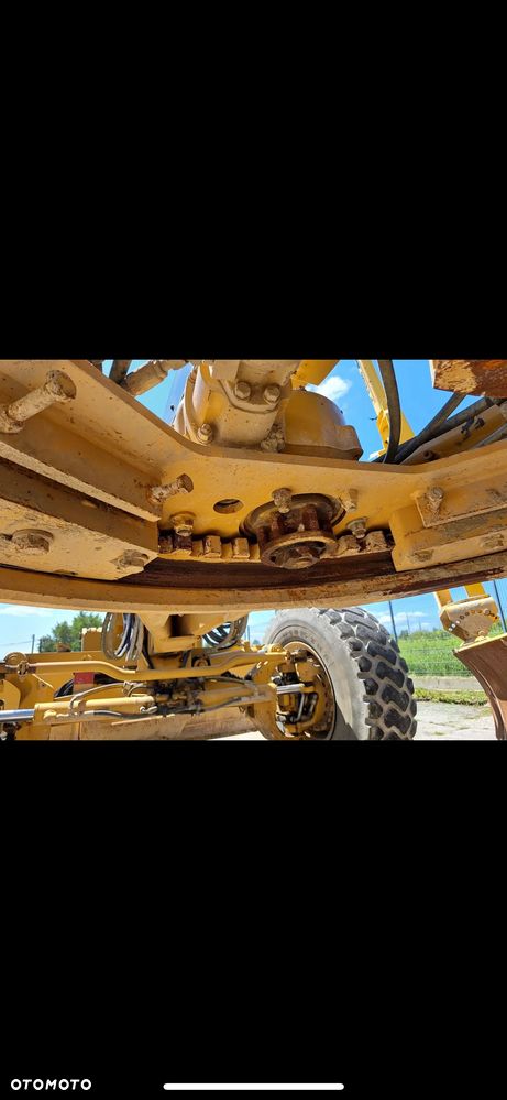 Caterpillar 120 M2 AWD - 11