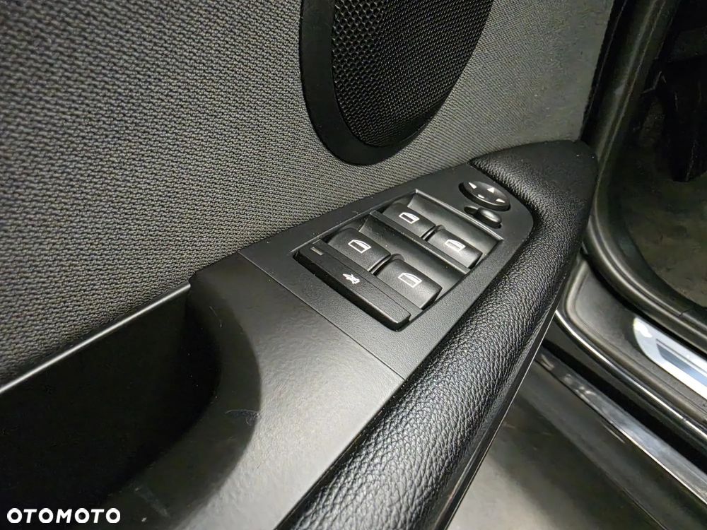 BMW Seria 3 318i Edition Lifestyle - 31