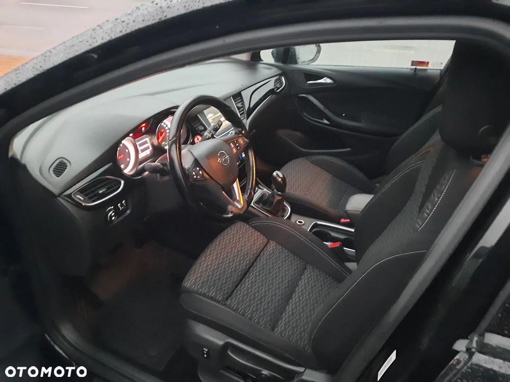 Opel Astra - 16