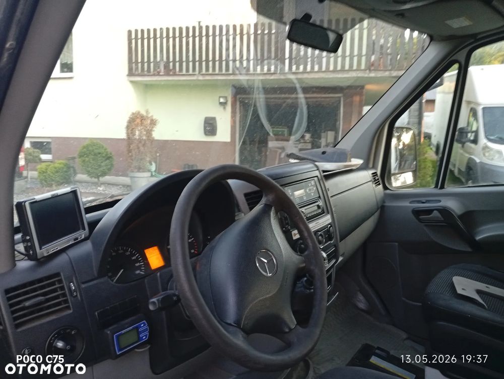 Mercedes-Benz Sprinter - 10