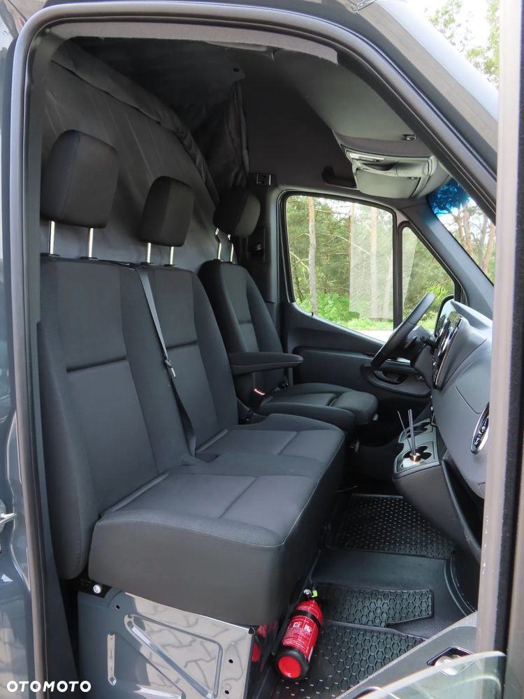 Mercedes-Benz Sprinter 319 CDI 190 KM 9G-Tronic Automat Model 907 Furgon Blaszak Ekstra Długi LONG MAXI + 4800 mm Rozstaw Osi 4325 mm Ładowność 981 Kg GWARANCJA FABRYCZNA Kabina Sypialniana + WEBASTO FULL Opcja Wyposażenia OKAZJA DOSTĘPNY I GOTOWY - 22