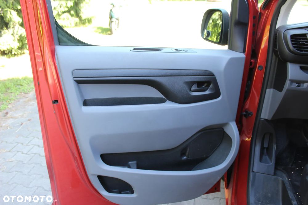 Peugeot Traveller L2 2.0 EAT8 Active - 24