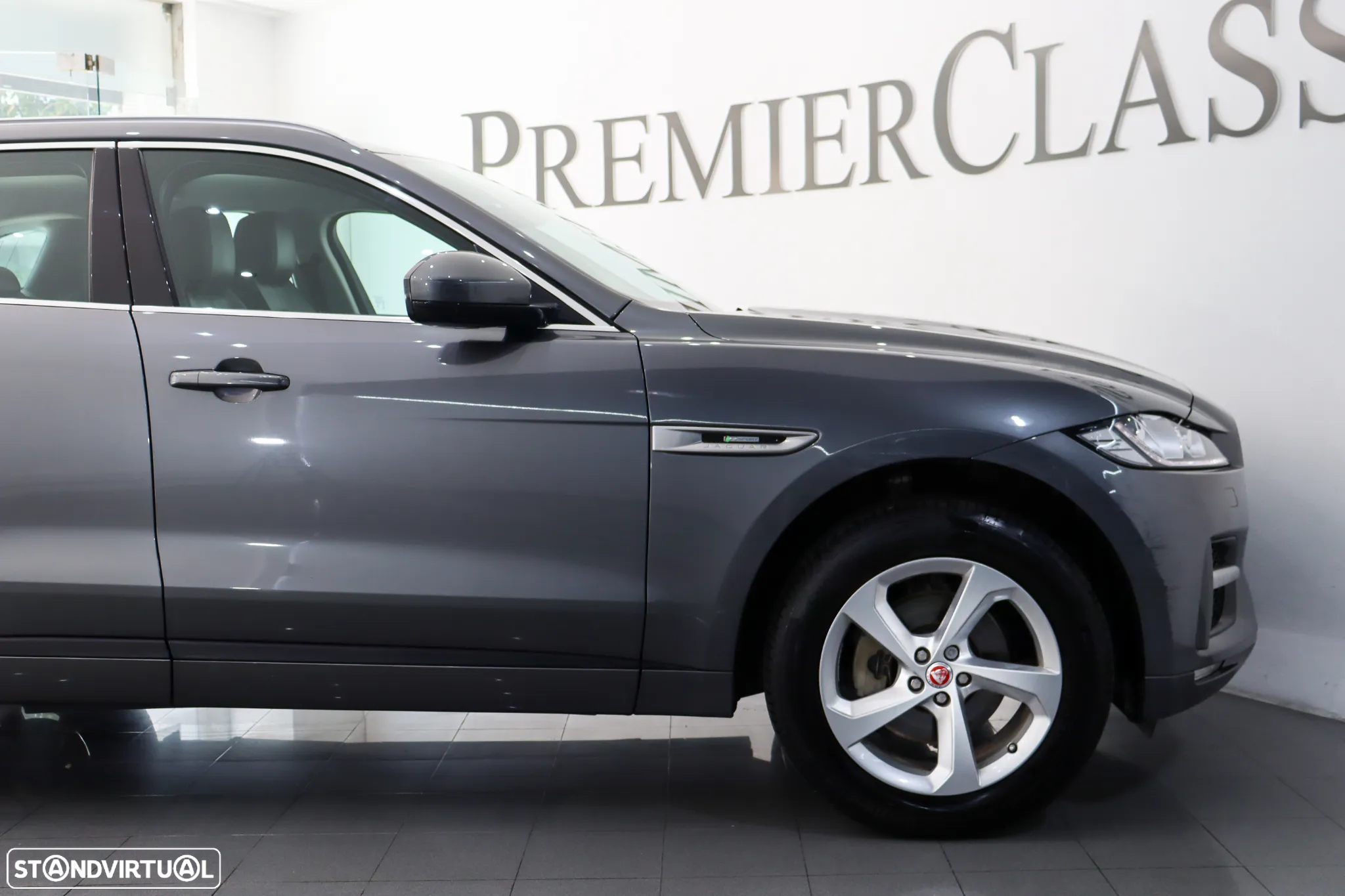 Jaguar F-Pace 2.0 i4D R-Sport Aut. - 34
