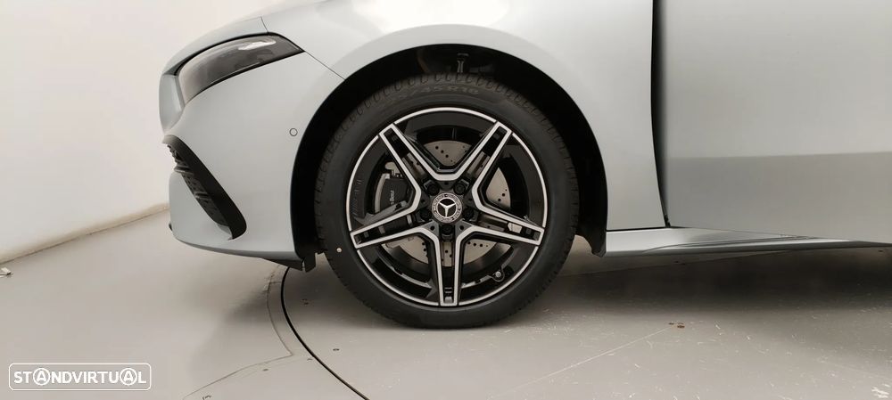 Mercedes-Benz A 250 Limousine e - 17