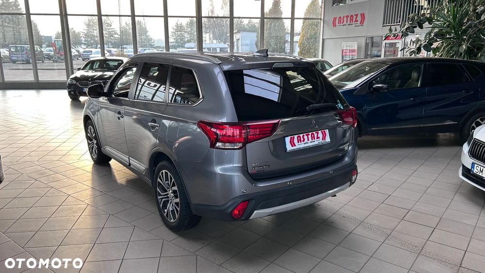 Mitsubishi Outlander 2.0 Intense Comfort 4WD CVT - 6
