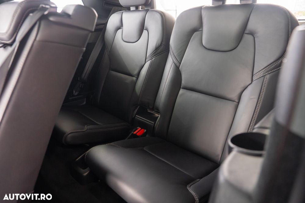 Volvo XC 90 Recharge T8 eAWD R-Design - 10