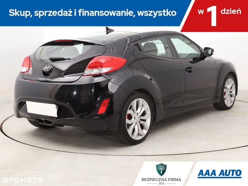Hyundai Veloster - 7