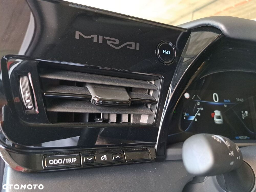Toyota Mirai Prestige - 34