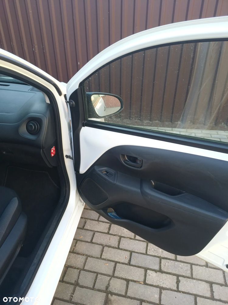 Toyota Aygo x - 8