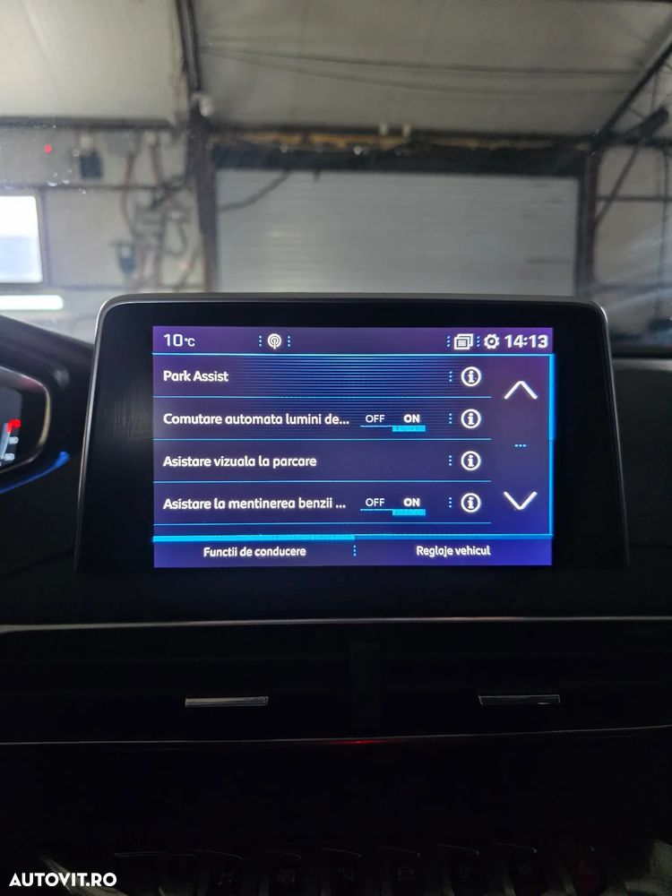 Peugeot 3008 1.5 BlueHDI S&S EAT8 Allure - 34