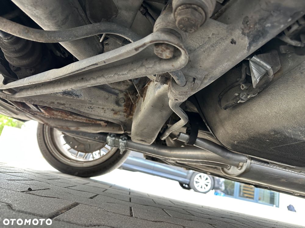 BMW Seria 7 - 25