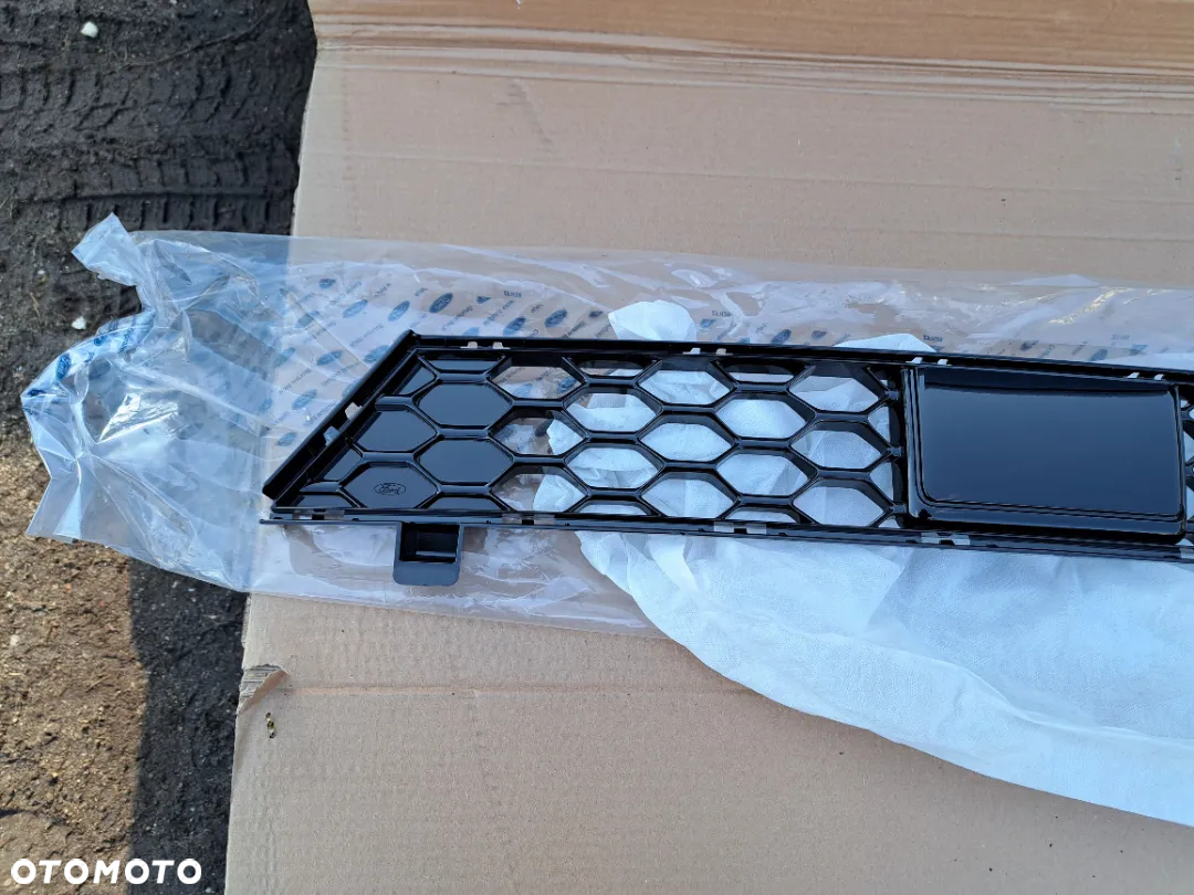 Kratka środkowa Ford Edge II MK-2 Lift ST-Line 2289950 KT4B-17K945-GB59B8 - 3