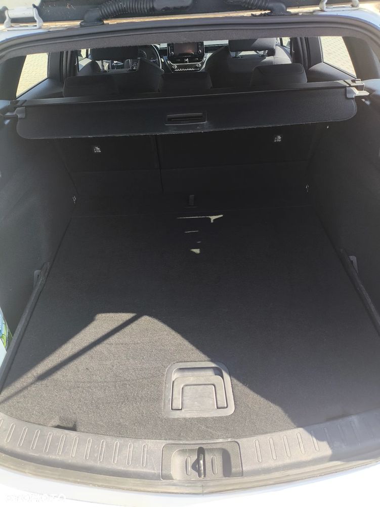 Toyota Corolla 1.8 Hybrid Active - 9