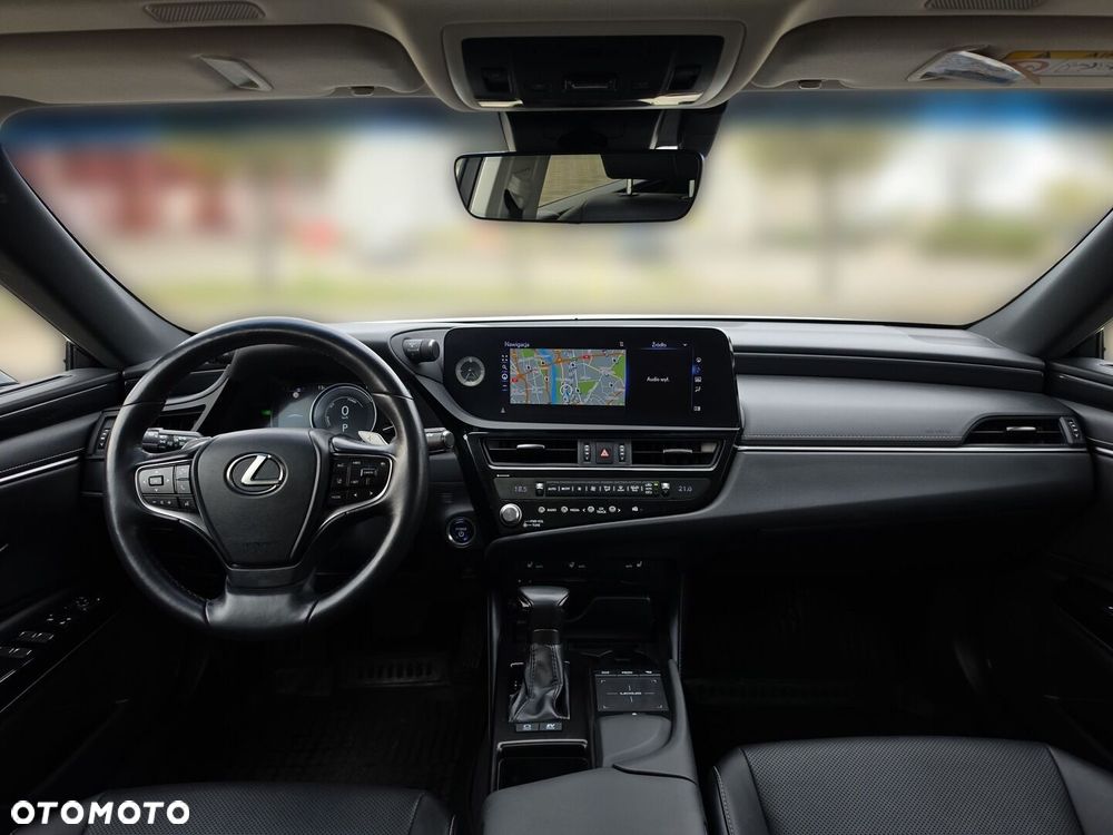 Lexus ES 300h Business Edition - 14
