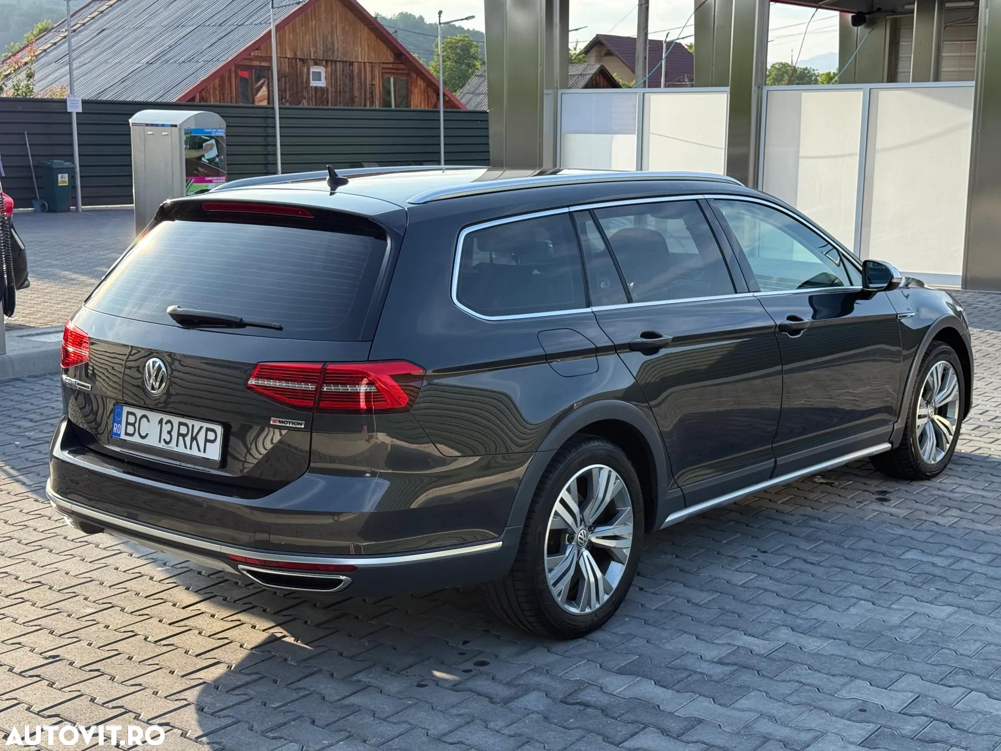 Volkswagen Passat Alltrack 2.0 TDI DSG 4Motion - 6