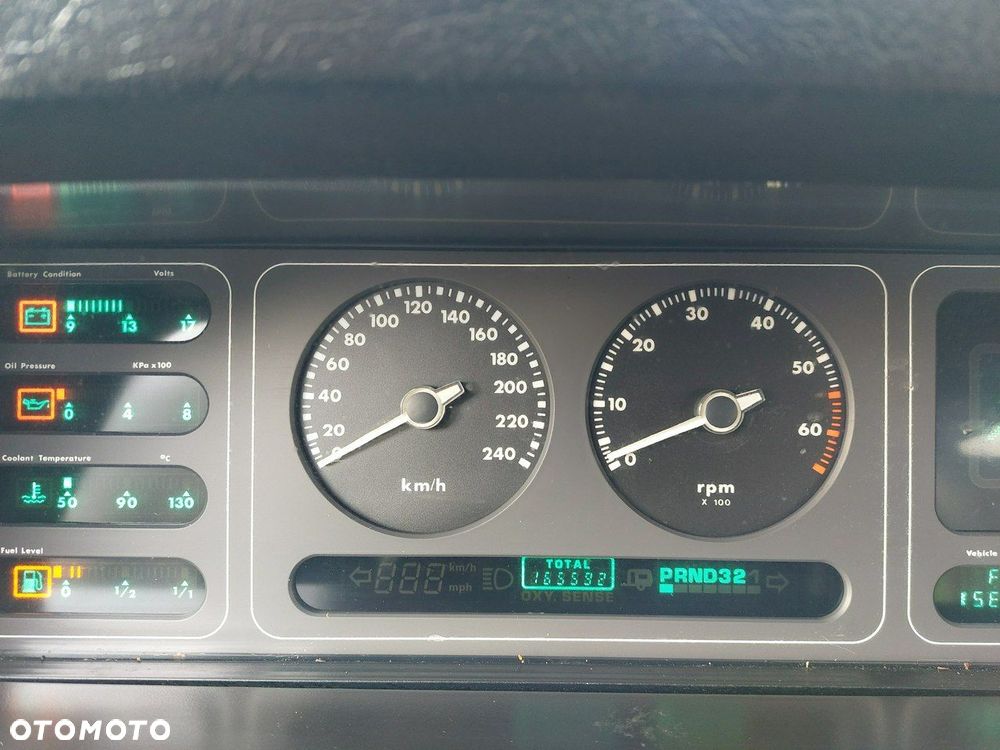 Jaguar XJ - 20