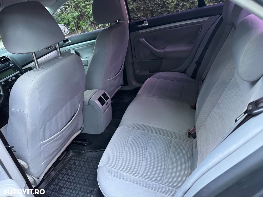 Volkswagen Jetta 1.9 TDI Comfortline - 7