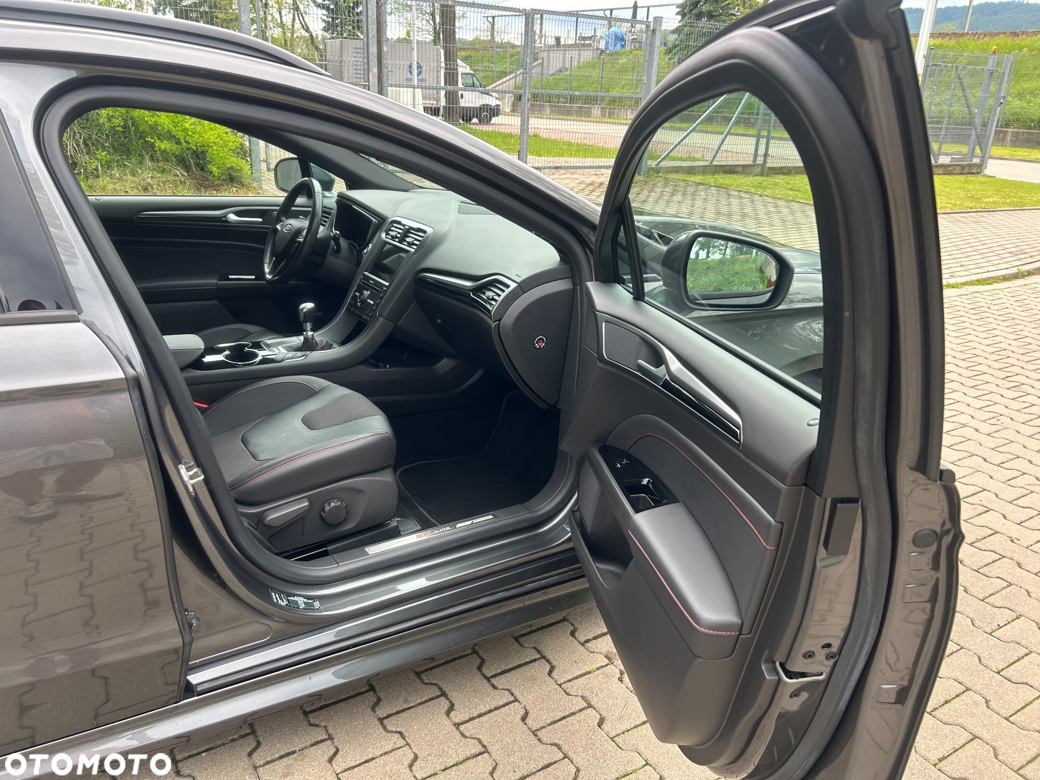 Ford Mondeo 1.5 EcoBoost ST-Line X - 17