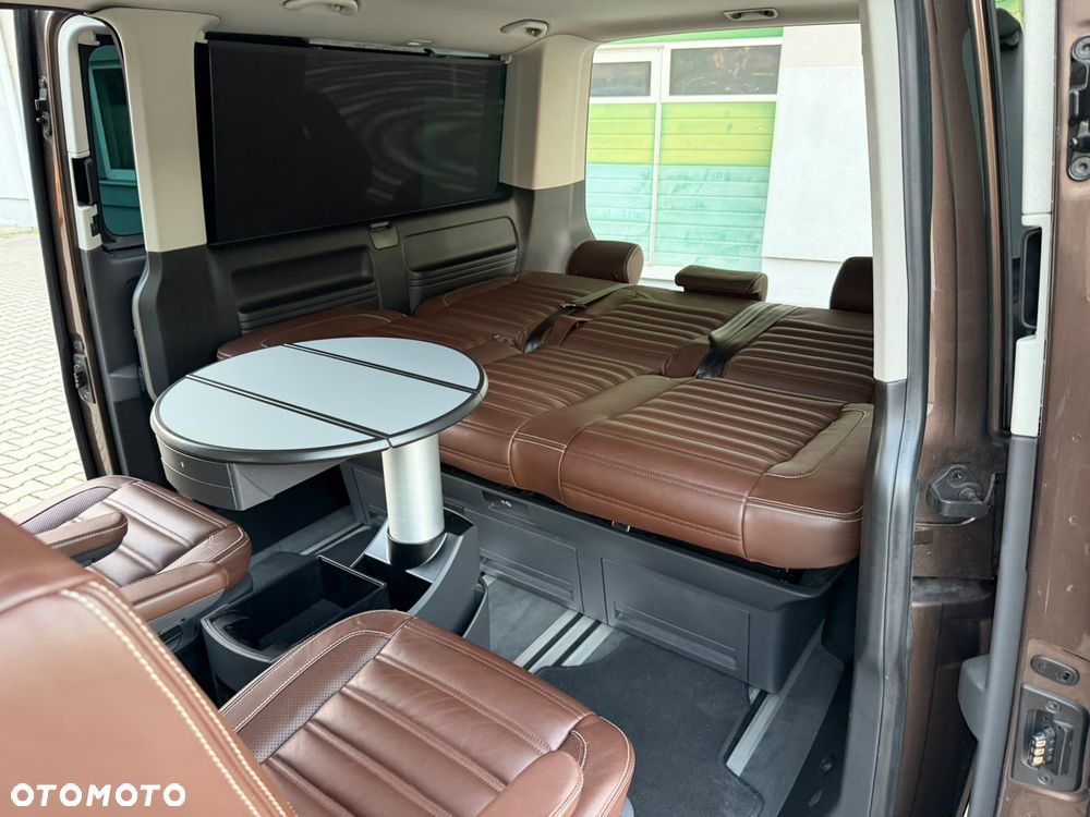 Volkswagen Multivan - 27