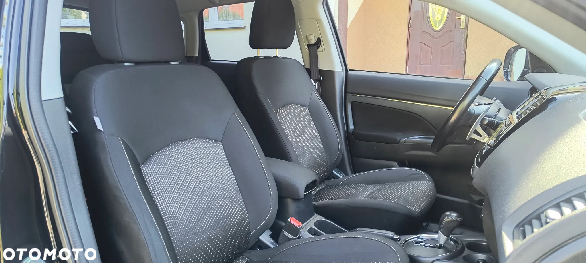 Mitsubishi ASX 2.2 DI-D 4WD Automatik Diamant Edition - 27