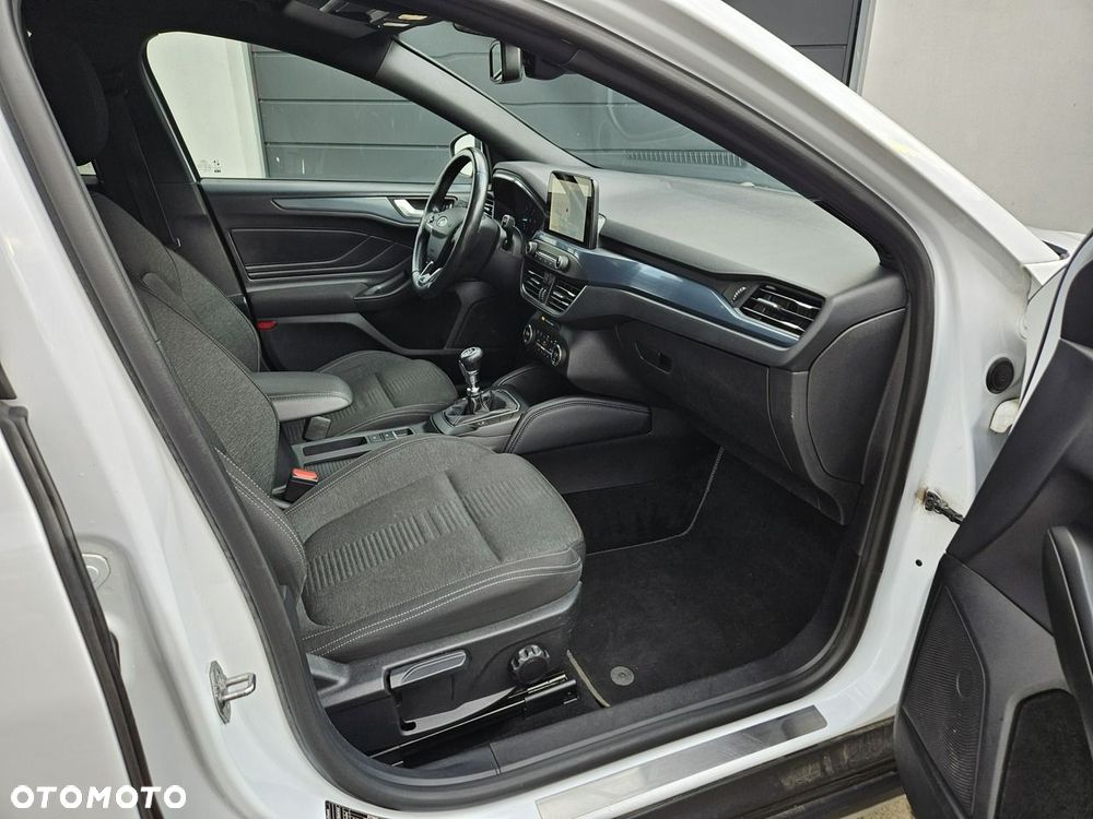 Ford Focus 2.0 EcoBlue Active - 29